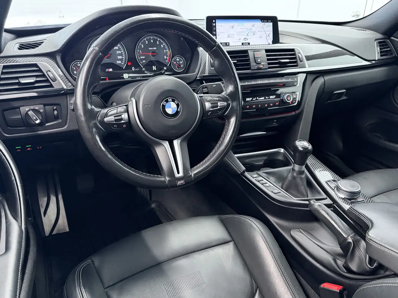 BMW M4 photo BMW M4