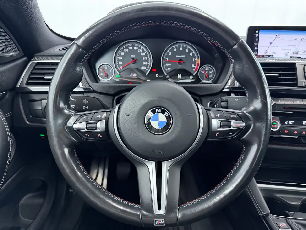BMW M4 photo BMW M4