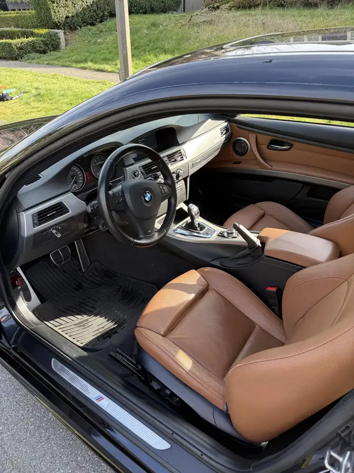 BMW 3 Series photo BMW 3 Series