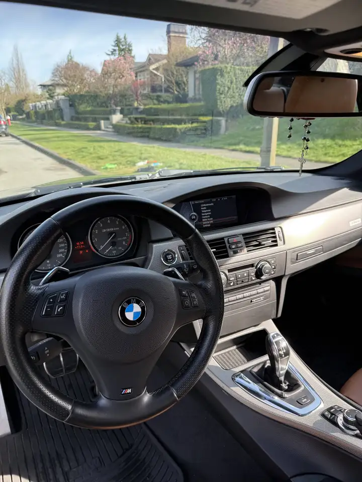 BMW 3 Series photo BMW 3 Series