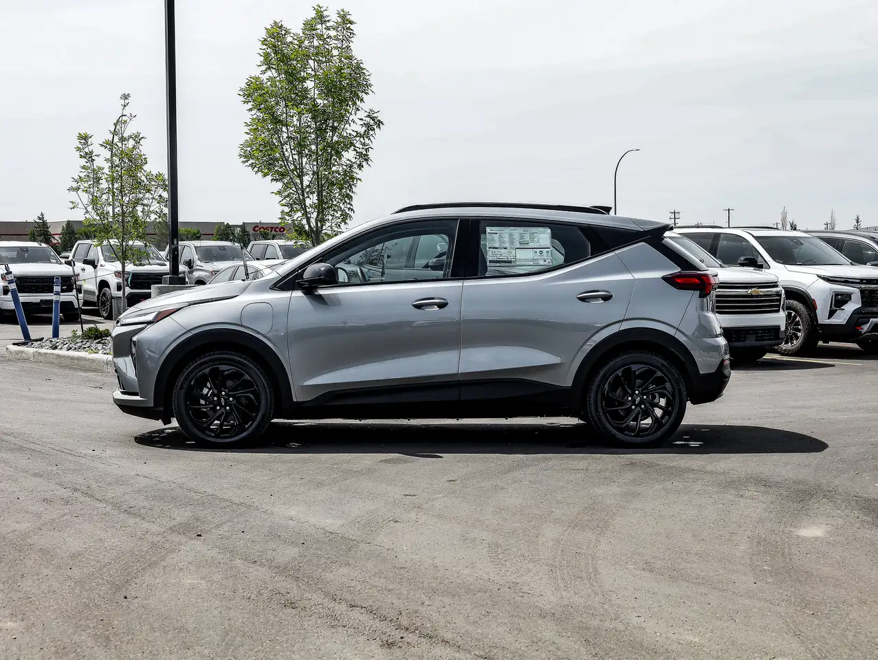 Chevrolet Bolt photo Chevrolet Bolt