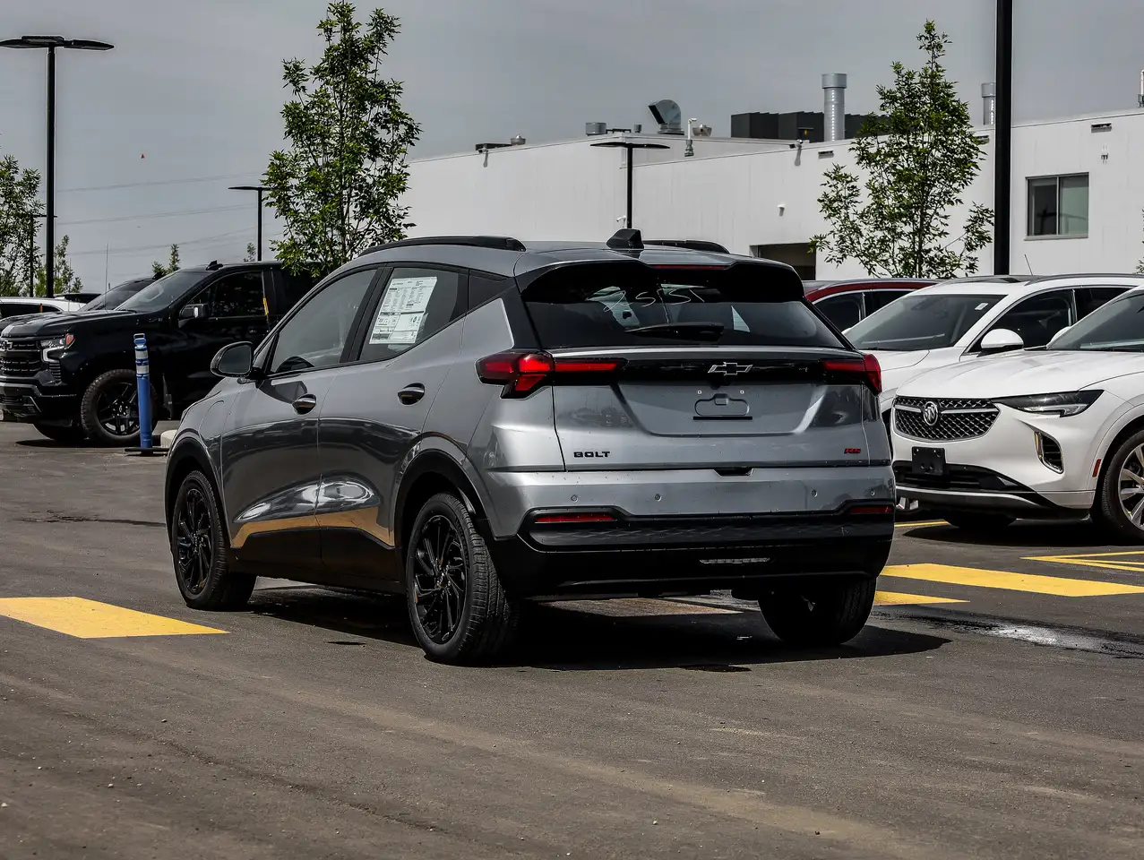 Chevrolet Bolt photo Chevrolet Bolt