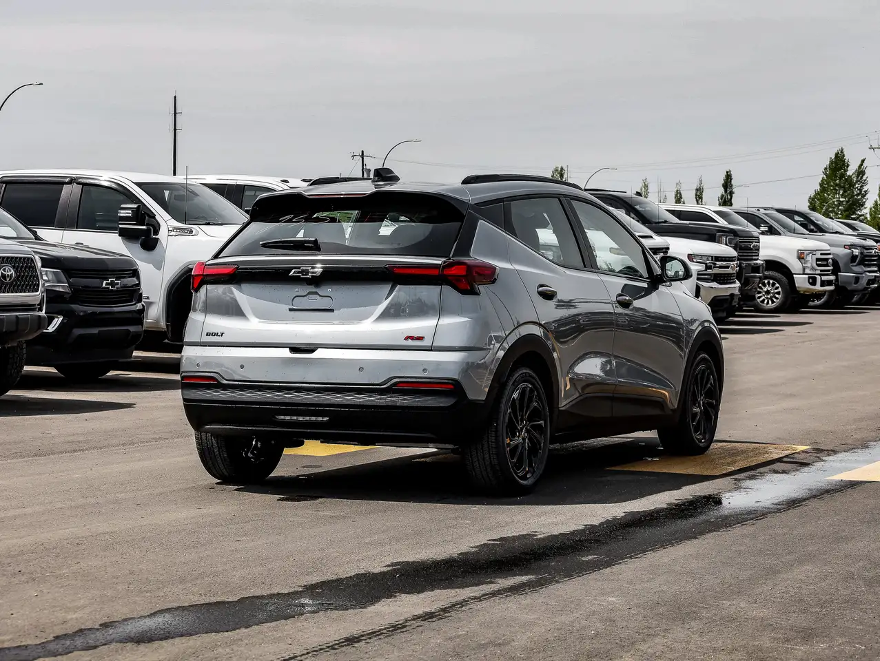 Chevrolet Bolt photo Chevrolet Bolt