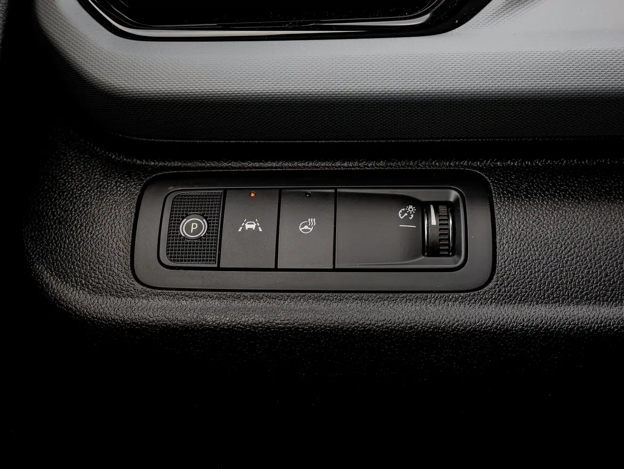 Chevrolet Bolt photo Chevrolet Bolt