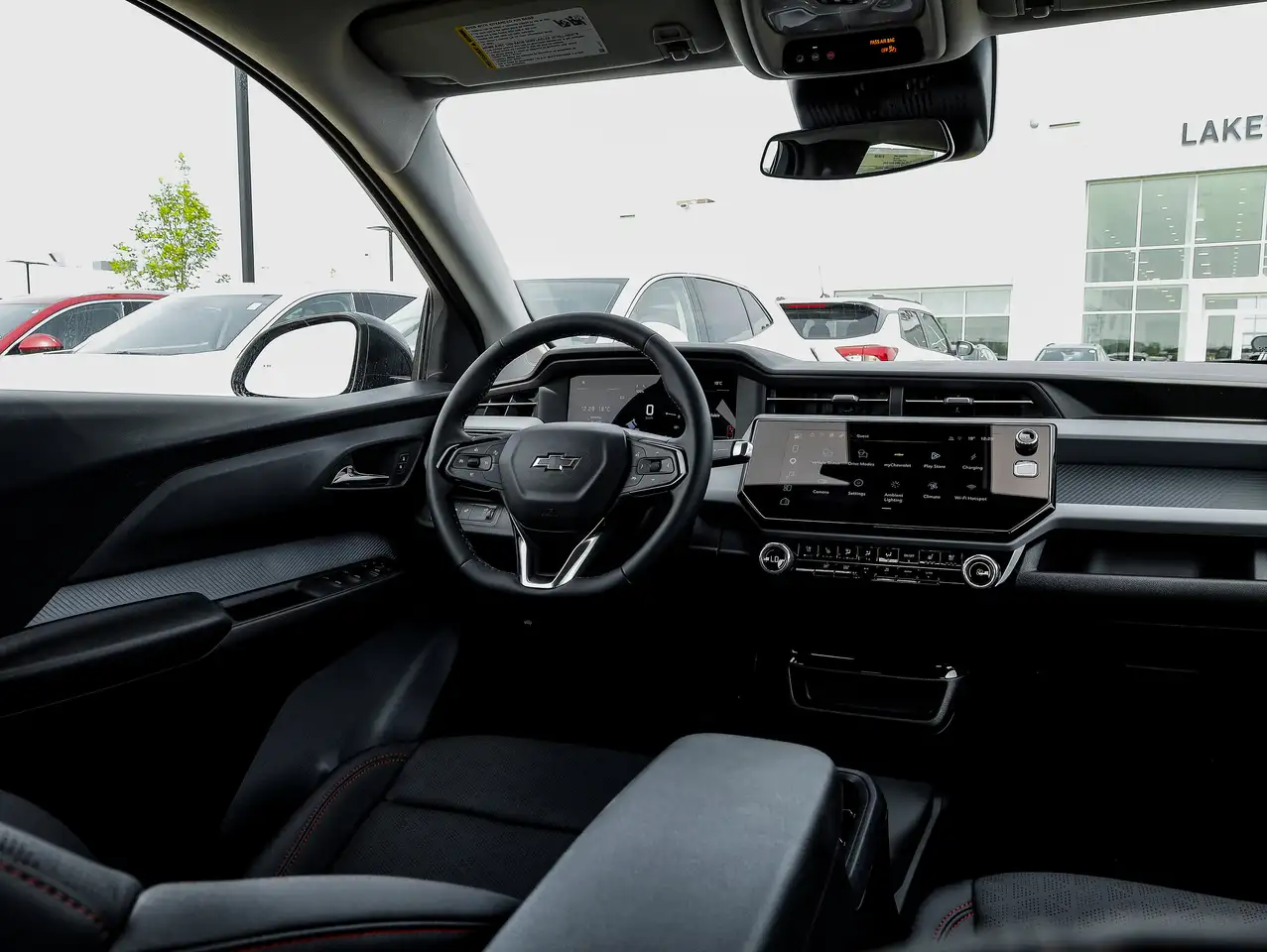 Chevrolet Bolt photo Chevrolet Bolt