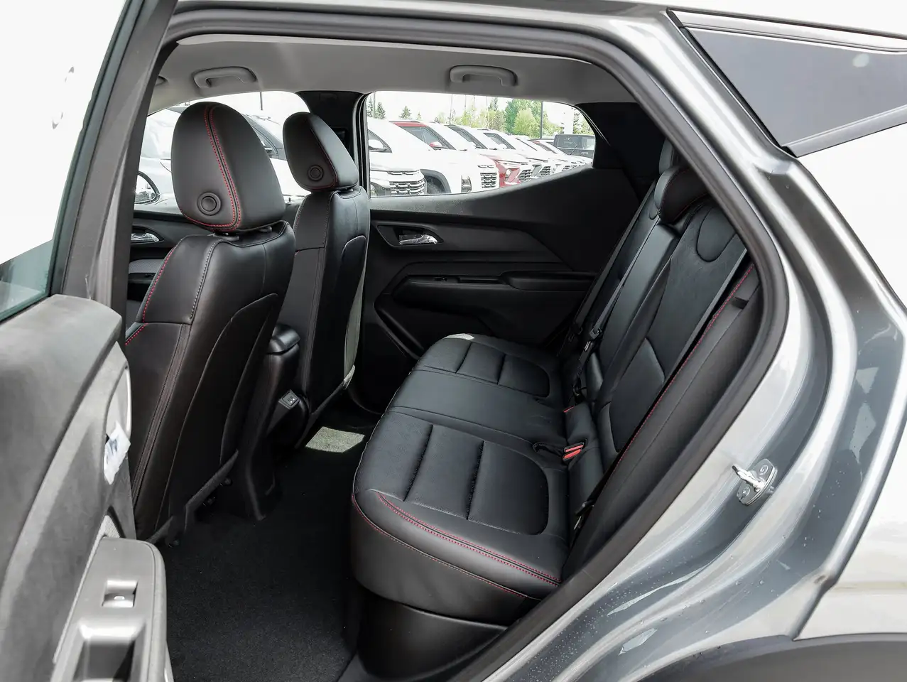 Chevrolet Bolt photo Chevrolet Bolt
