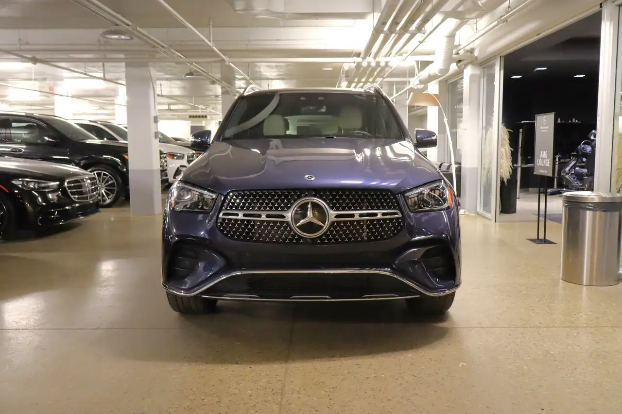 Mercedes-Benz GLE снимка Mercedes-Benz GLE