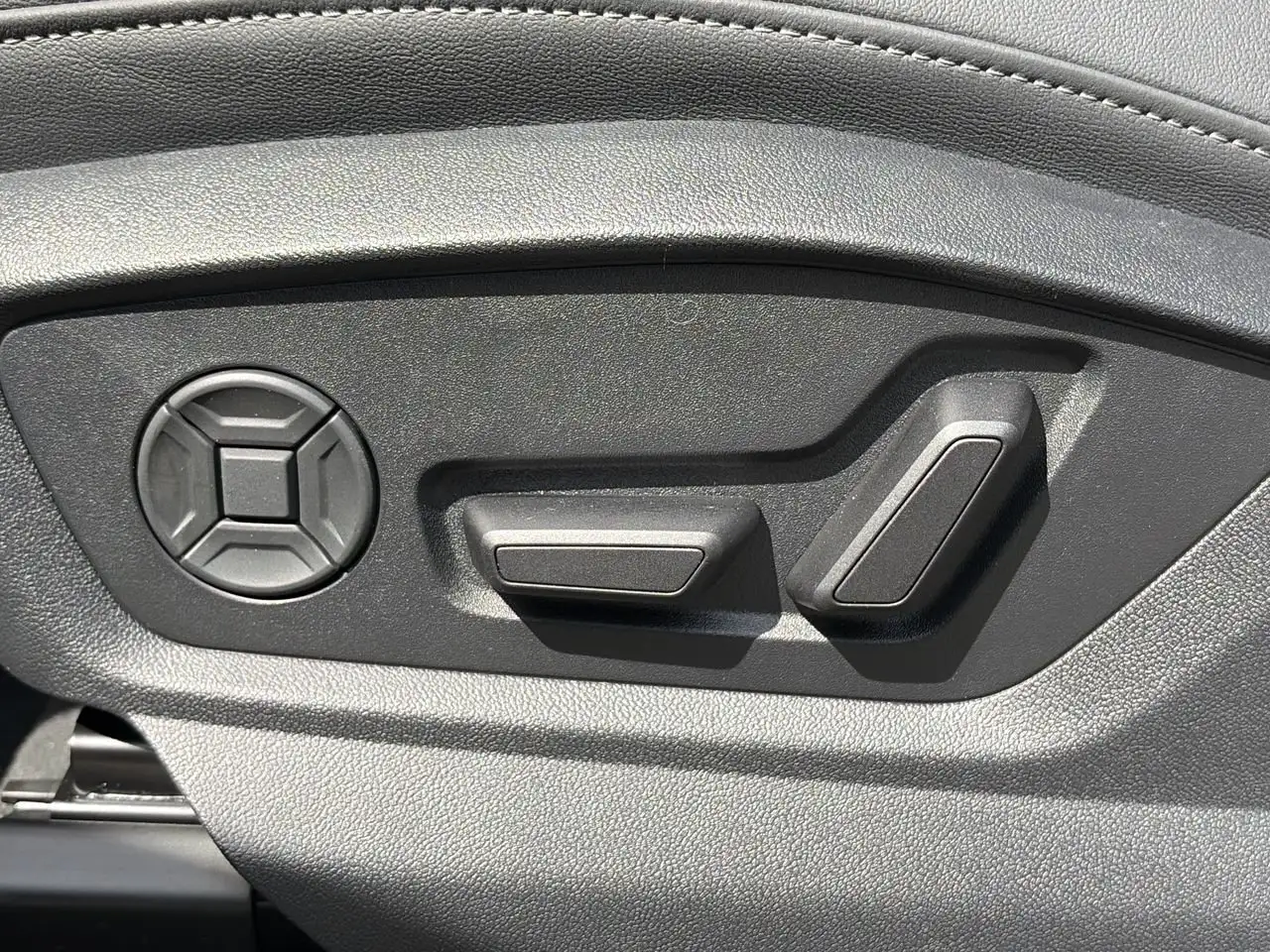 Audi Q7 снимка Audi Q7