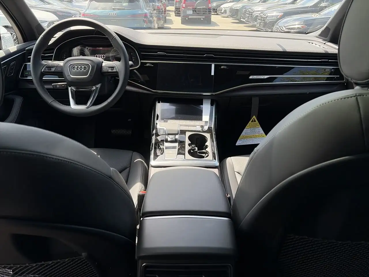 Audi Q7 снимка Audi Q7