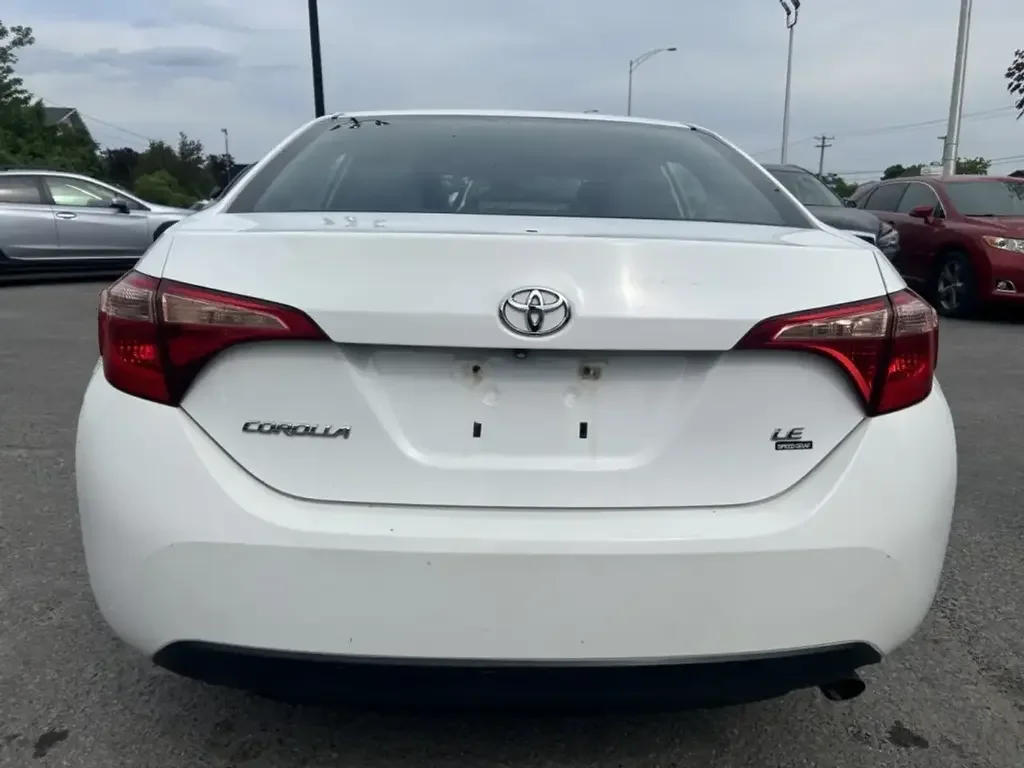 Toyota Corolla снимка Toyota Corolla