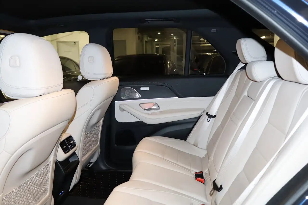 Mercedes-Benz GLE снимка Mercedes-Benz GLE