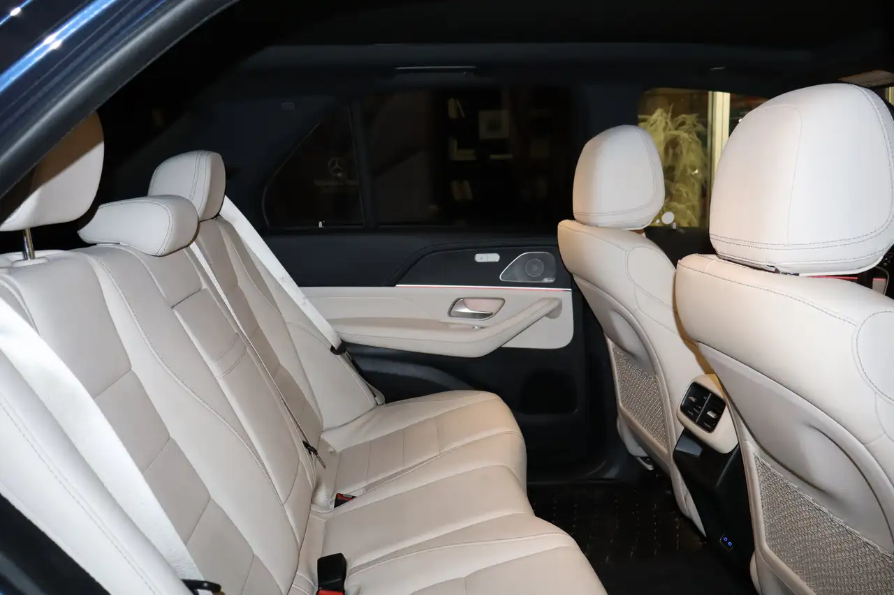Mercedes-Benz GLE снимка Mercedes-Benz GLE