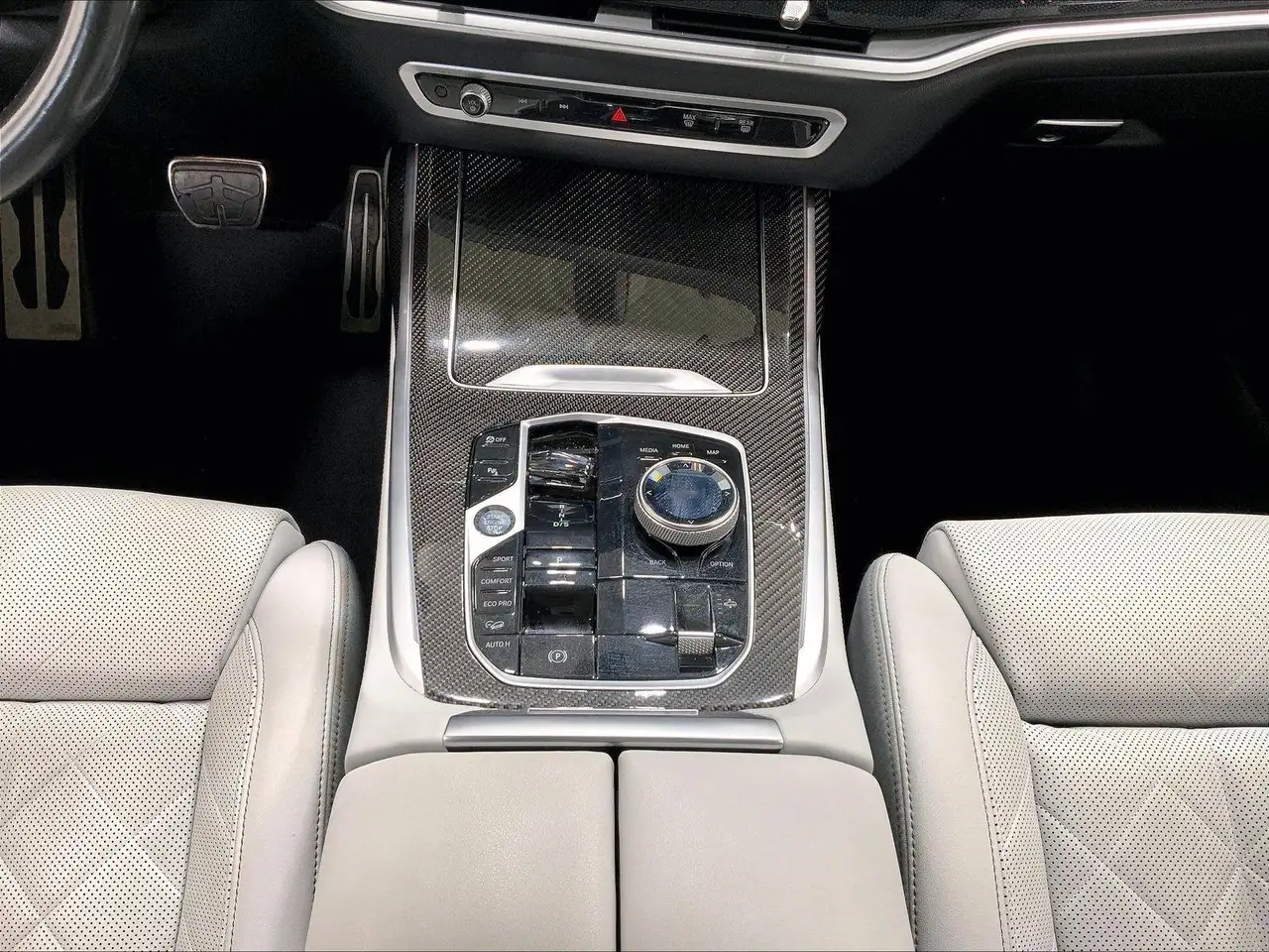 BMW X7 снимка BMW X7
