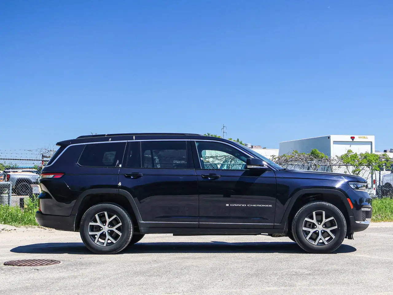 Jeep Grand Cherokee photo Jeep Grand Cherokee