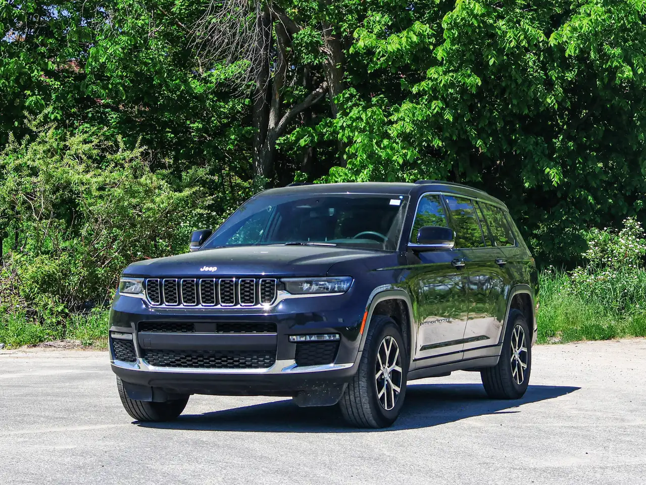 Jeep Grand Cherokee photo Jeep Grand Cherokee