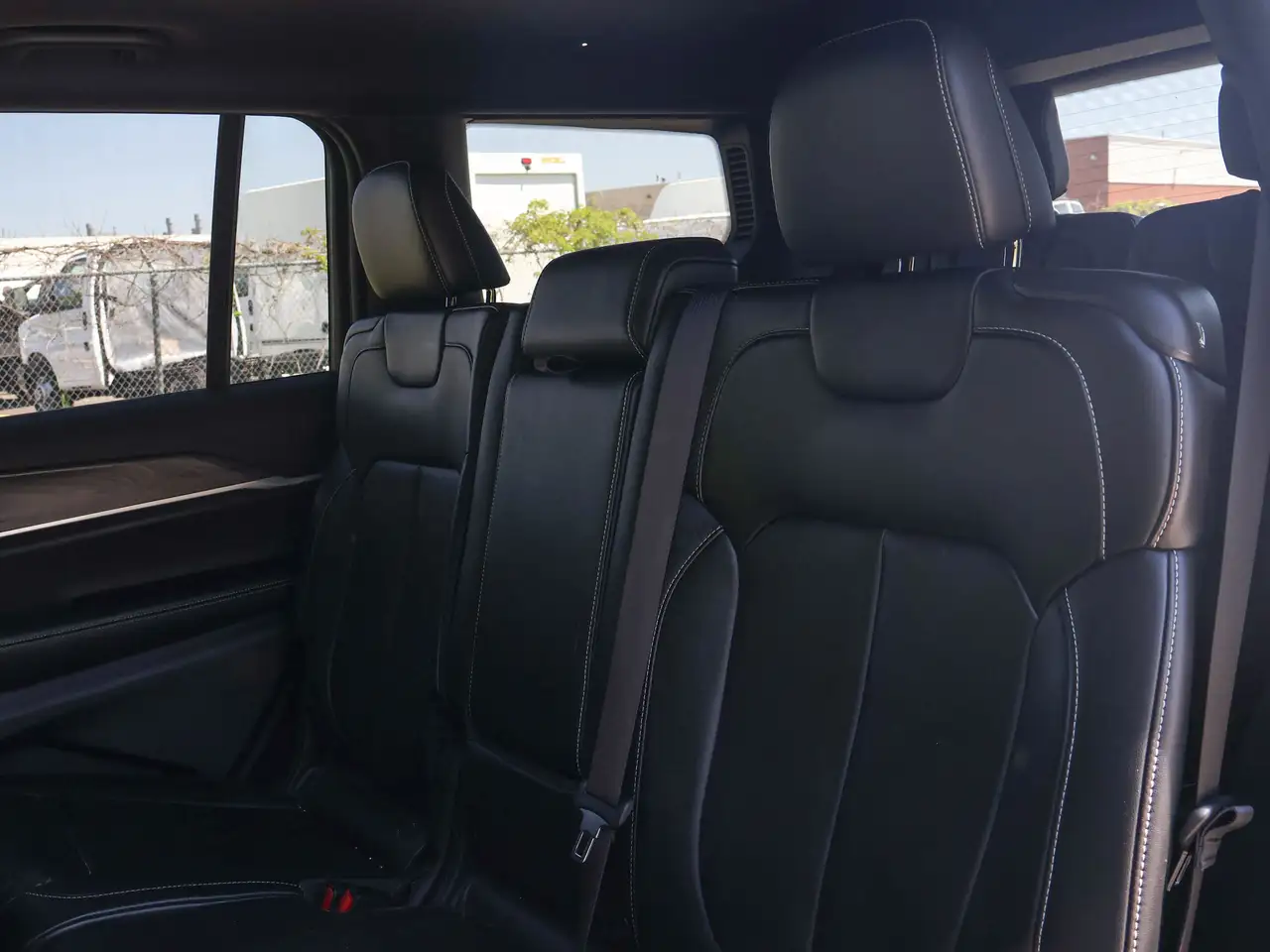 Jeep Grand Cherokee photo Jeep Grand Cherokee