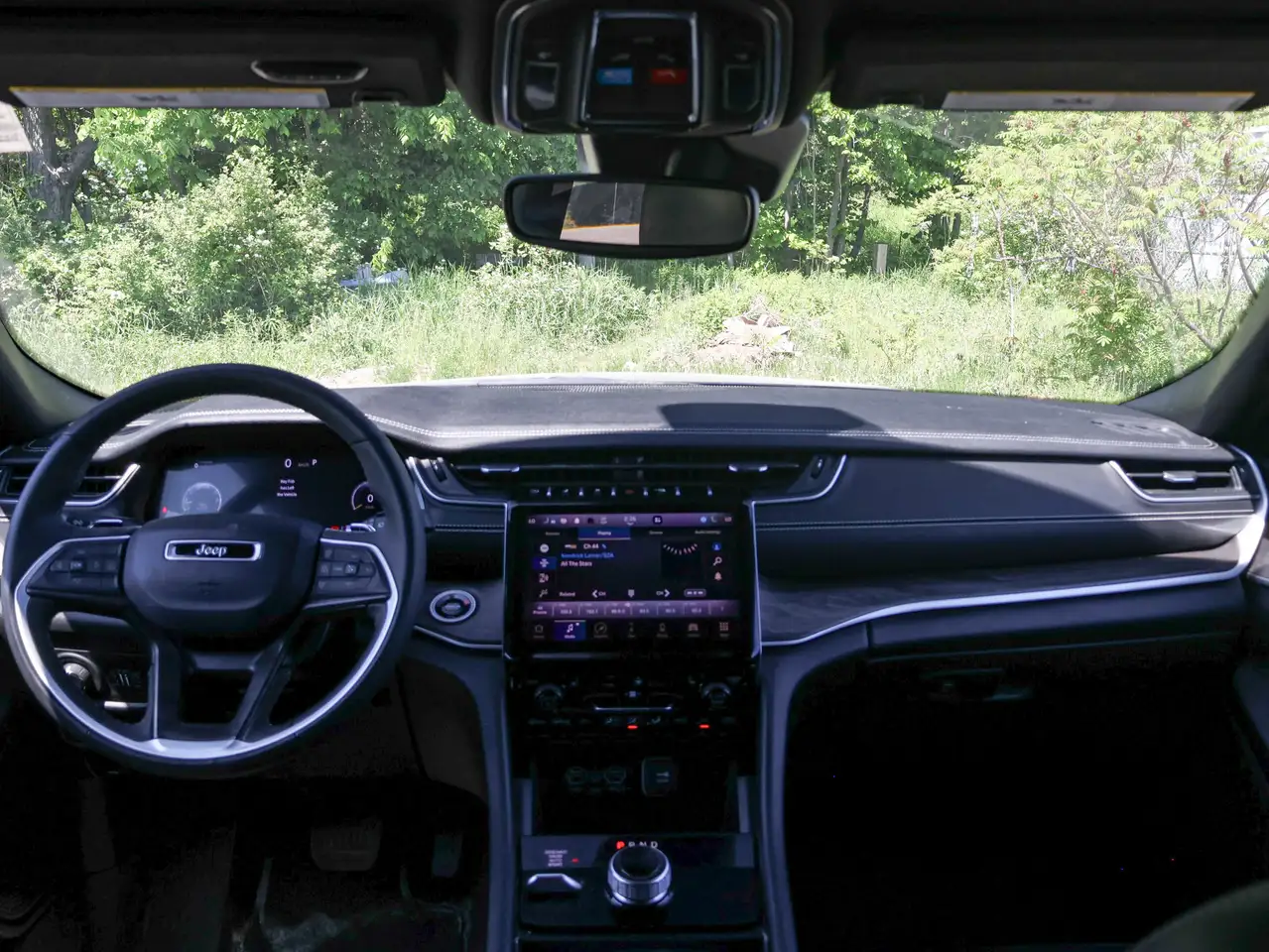 Jeep Grand Cherokee photo Jeep Grand Cherokee