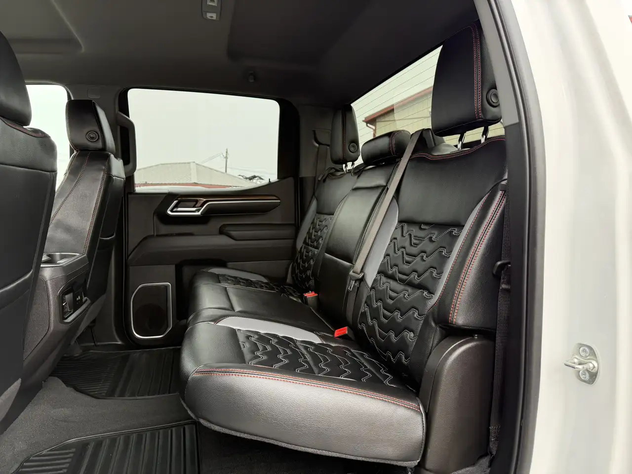 Chevrolet Silverado 1500 photo Chevrolet Silverado 1500