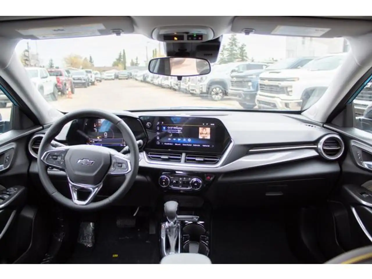 Chevrolet Trax снимка Chevrolet Trax