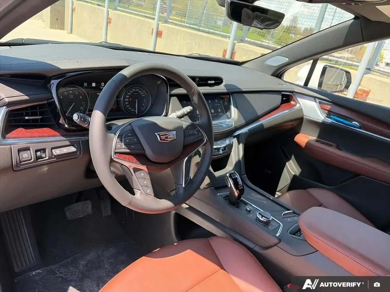 Cadillac XT5 photo Cadillac XT5