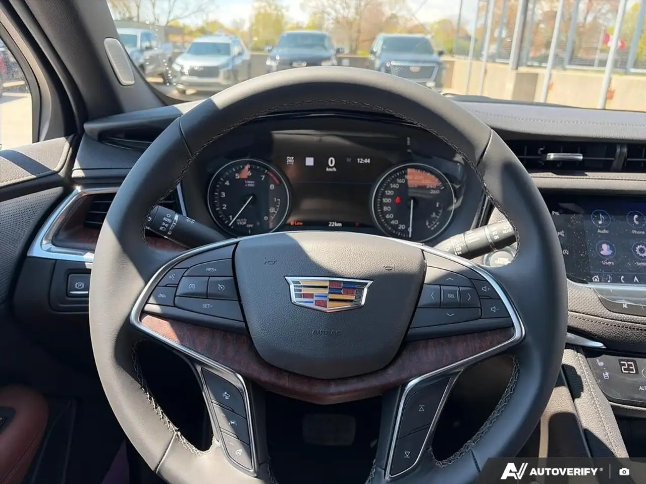 Cadillac XT5 photo Cadillac XT5