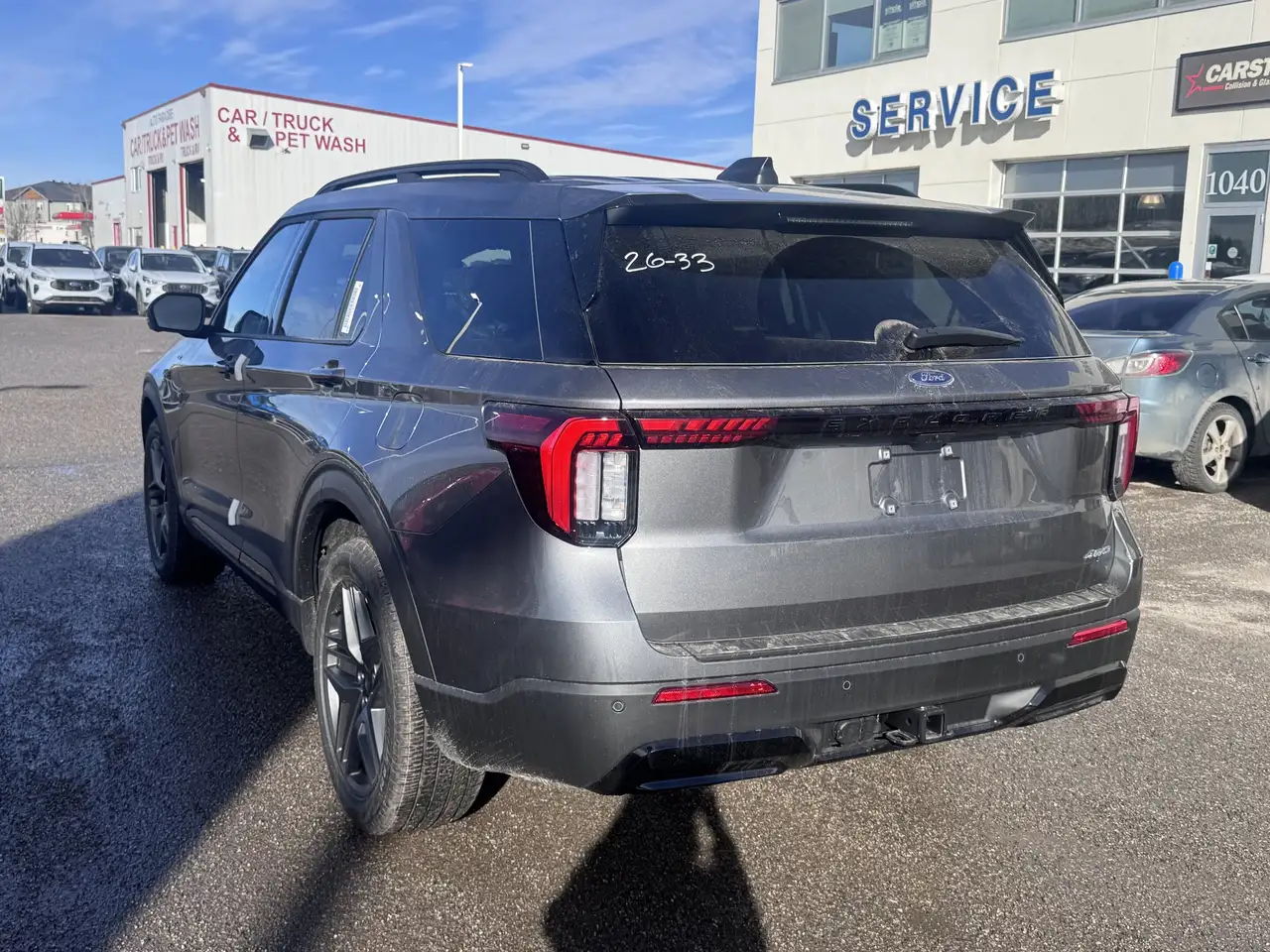 Ford Explorer photo Ford Explorer