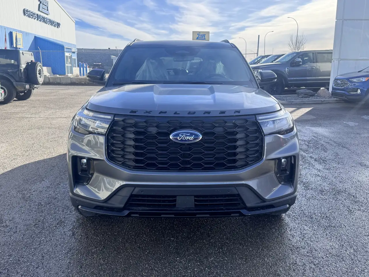 Ford Explorer photo Ford Explorer