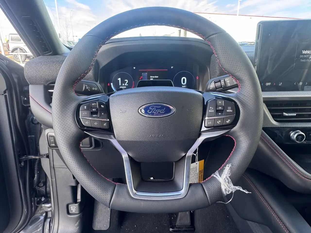 Ford Explorer photo Ford Explorer