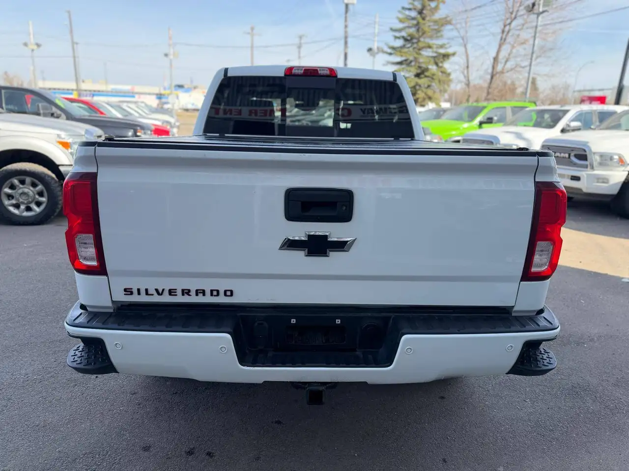 Chevrolet Silverado 1500 photo Chevrolet Silverado 1500
