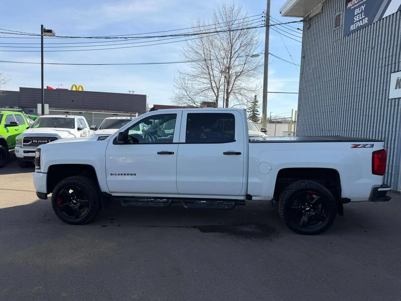 Chevrolet Silverado 1500 photo Chevrolet Silverado 1500