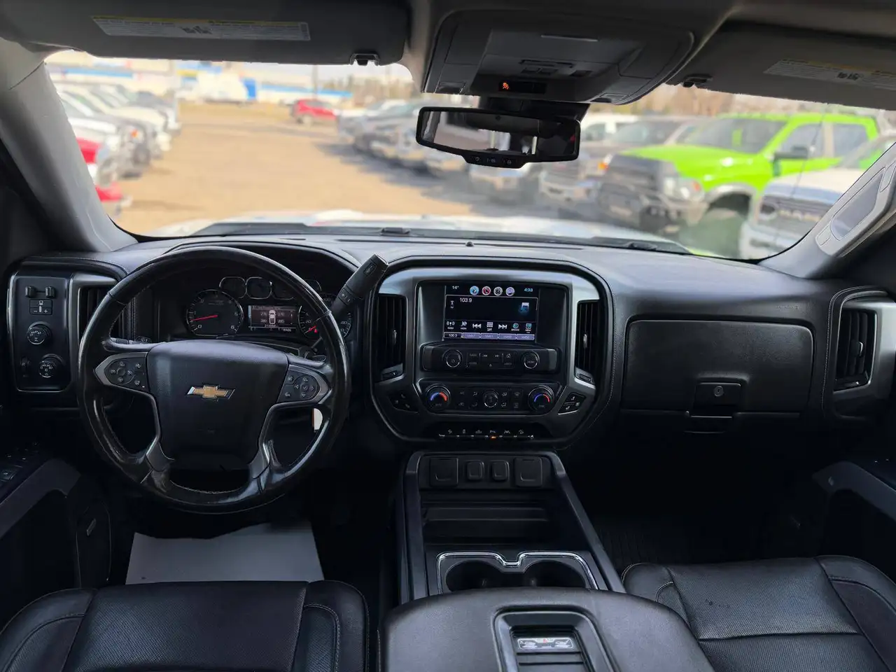 Chevrolet Silverado 1500 photo Chevrolet Silverado 1500