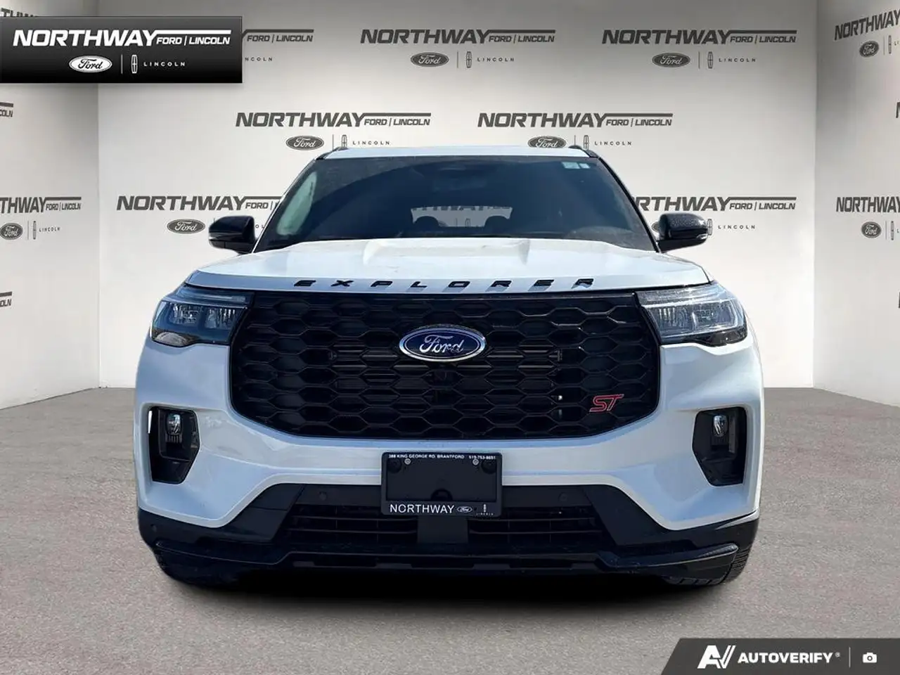 Ford Explorer снимка Ford Explorer
