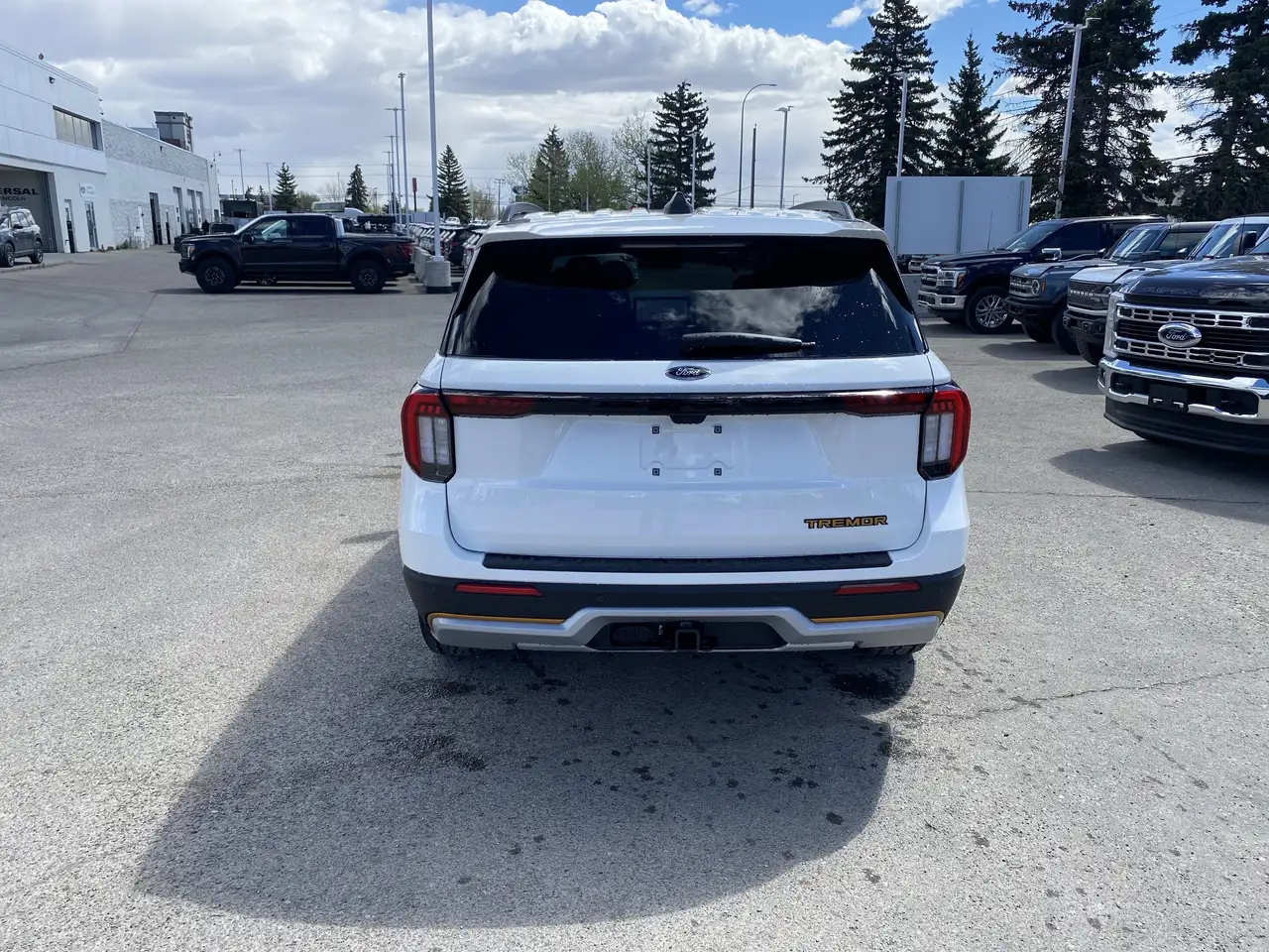 Ford Explorer photo Ford Explorer
