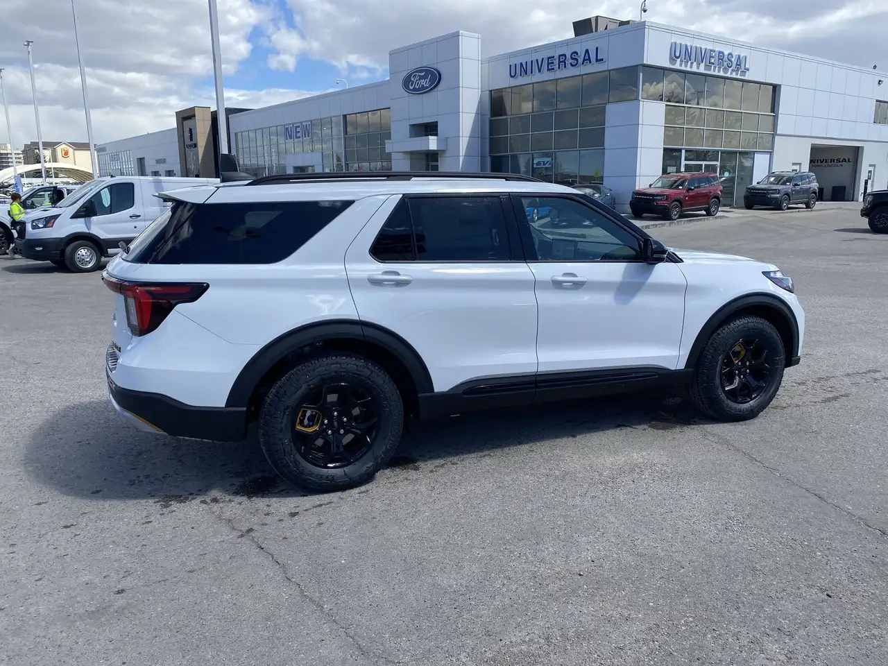 Ford Explorer photo Ford Explorer