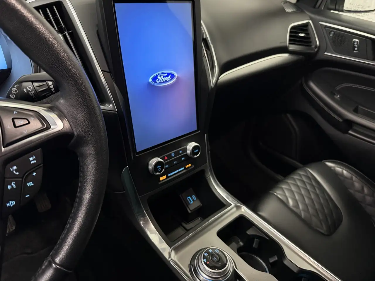 Ford Edge снимка Ford Edge
