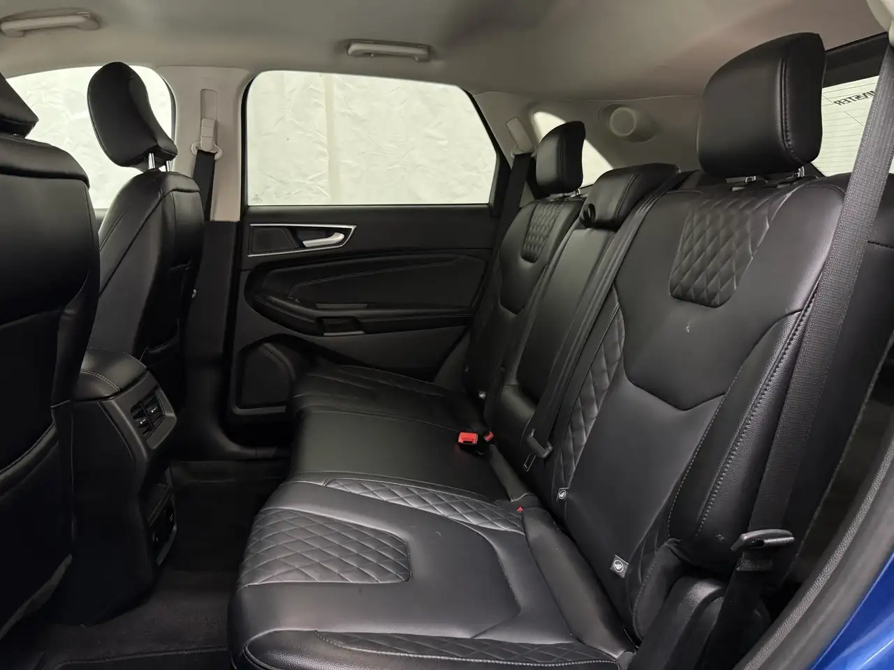 Ford Edge снимка Ford Edge