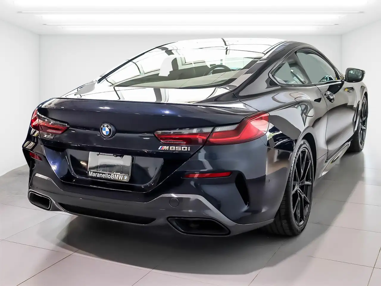 BMW 8 Series photo BMW 8 Series