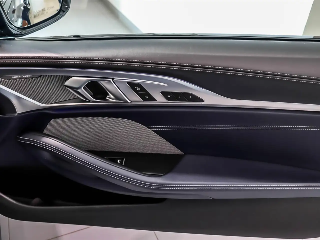 BMW 8 Series photo BMW 8 Series