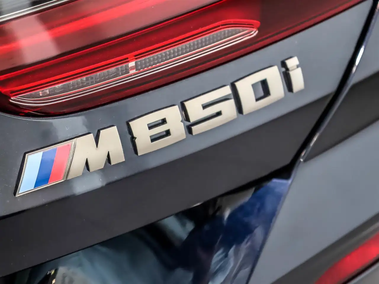 BMW 8 Series photo BMW 8 Series
