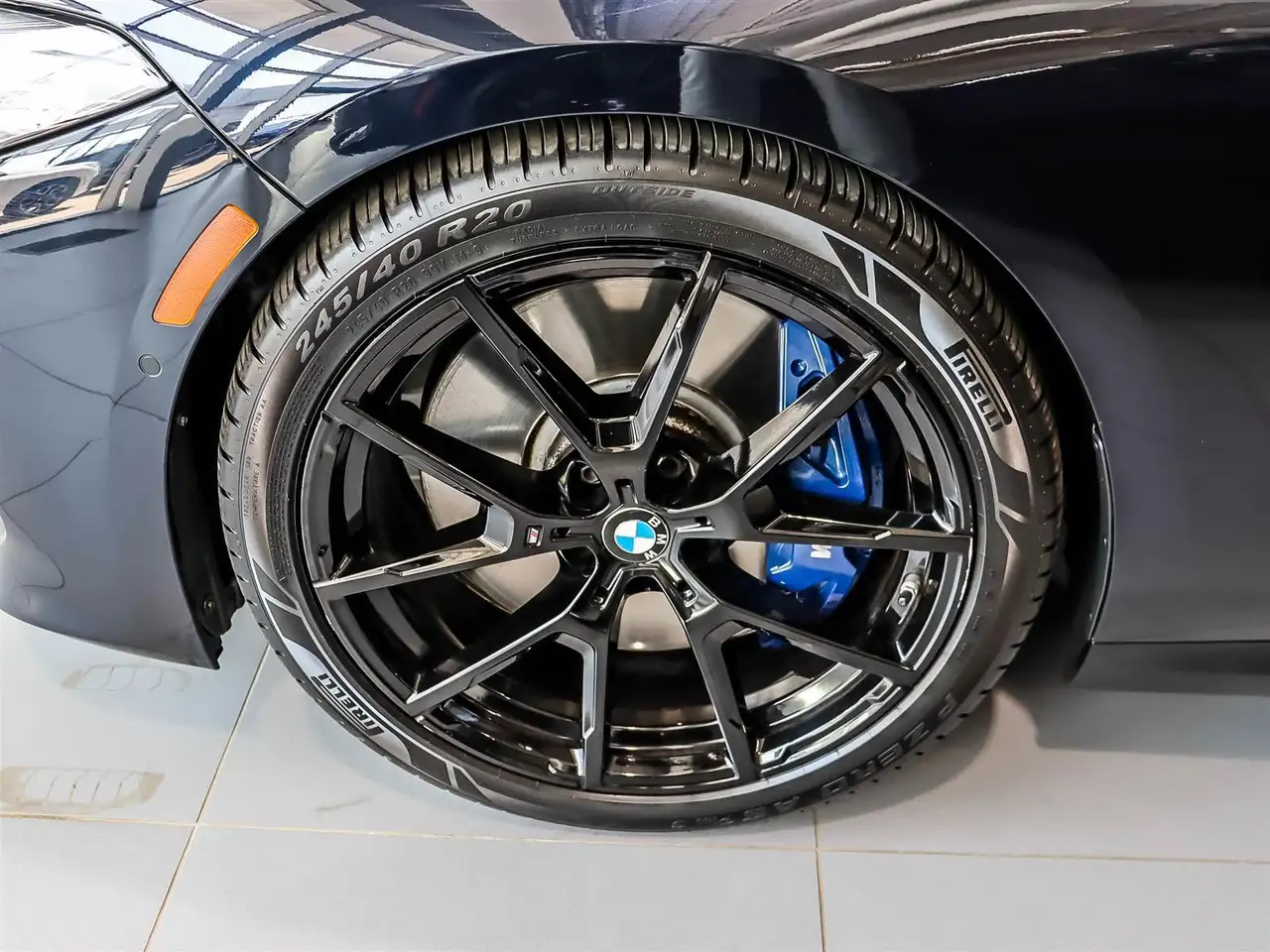 BMW 8 Series photo BMW 8 Series