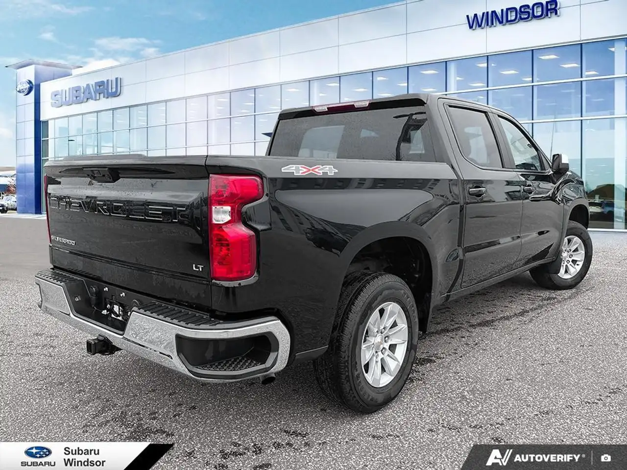 Chevrolet Silverado 1500 photo Chevrolet Silverado 1500