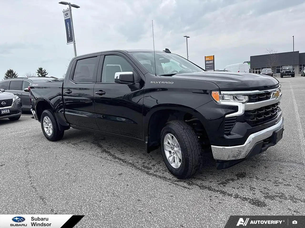Chevrolet Silverado 1500 photo Chevrolet Silverado 1500