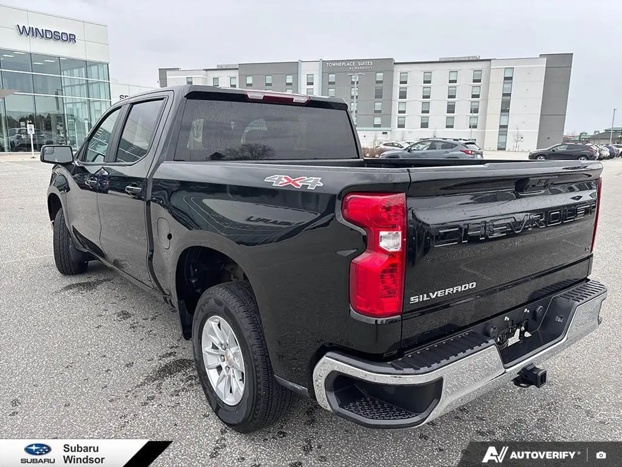 Chevrolet Silverado 1500 photo Chevrolet Silverado 1500