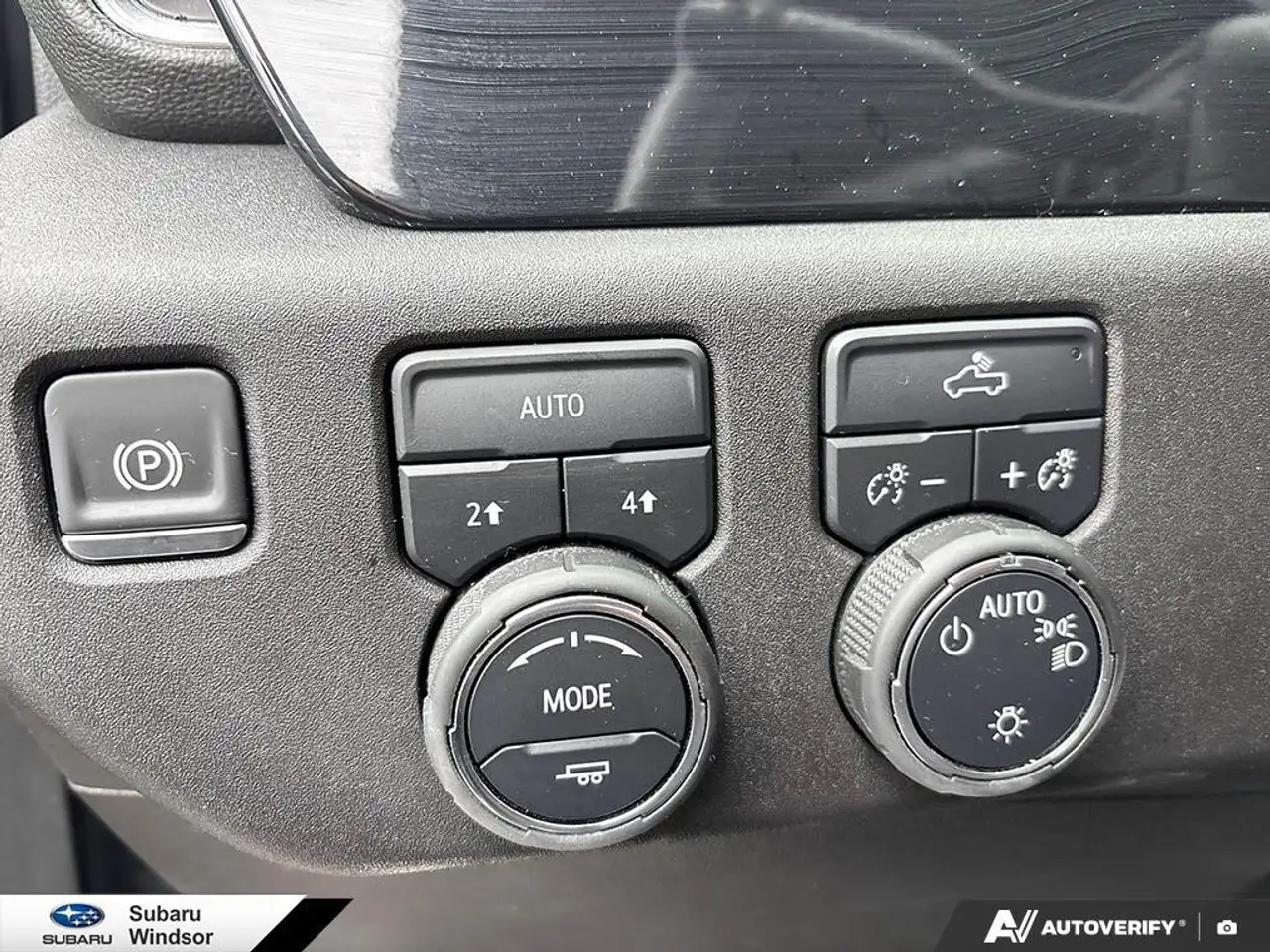 Chevrolet Silverado 1500 photo Chevrolet Silverado 1500