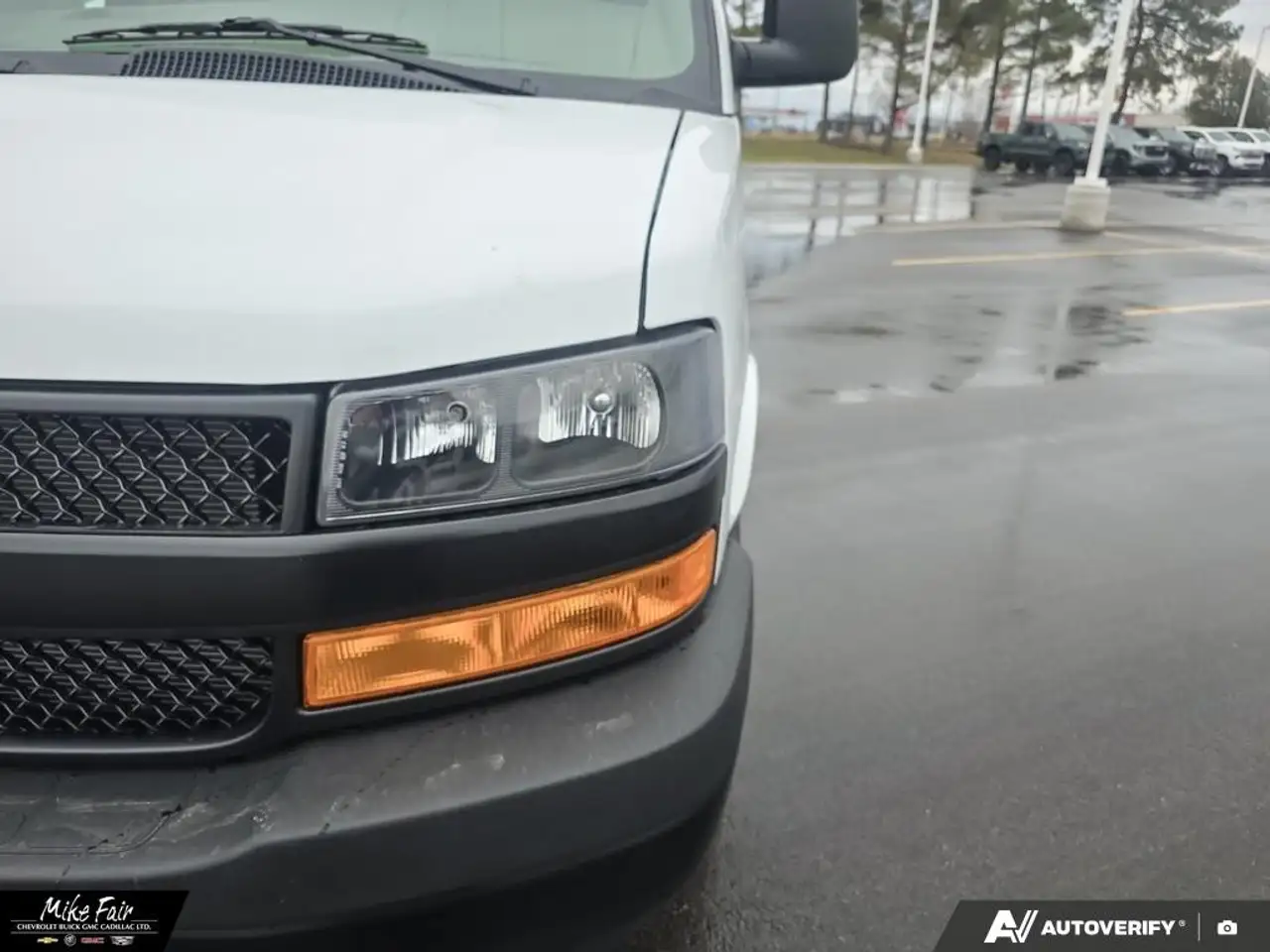 Chevrolet Express 2500 photo Chevrolet Express 2500