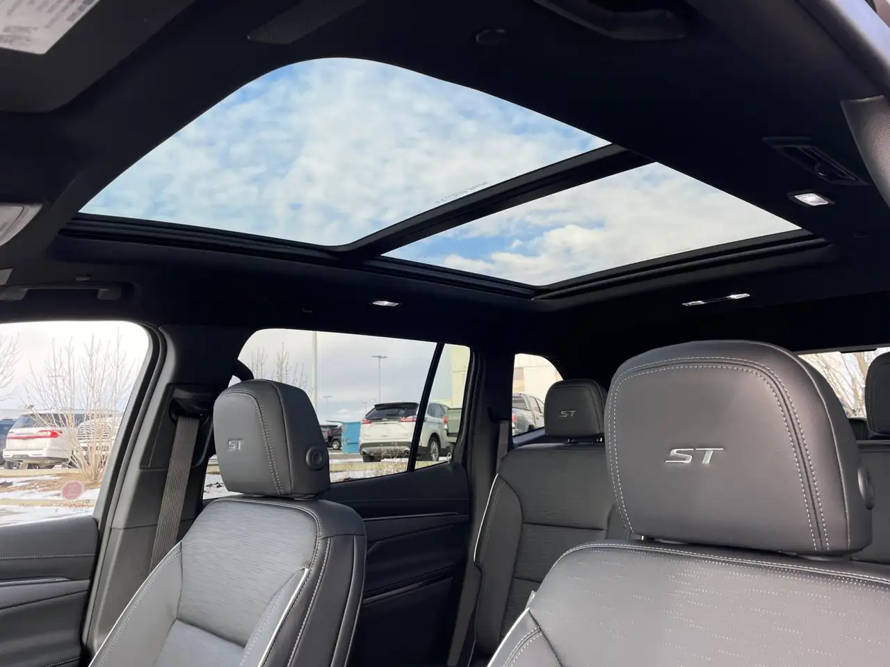 Buick Enclave photo Buick Enclave