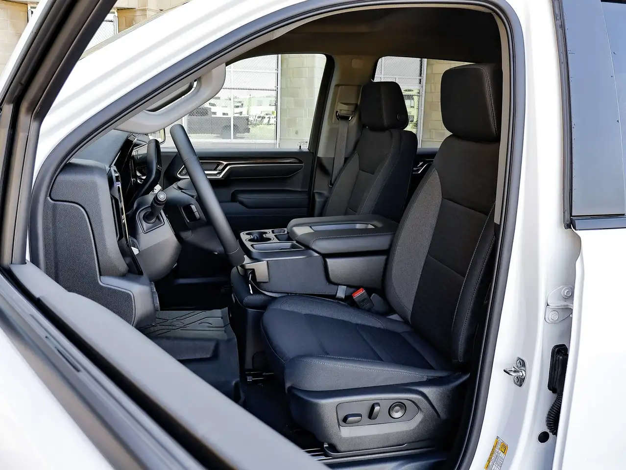 Chevrolet Silverado 1500 photo Chevrolet Silverado 1500