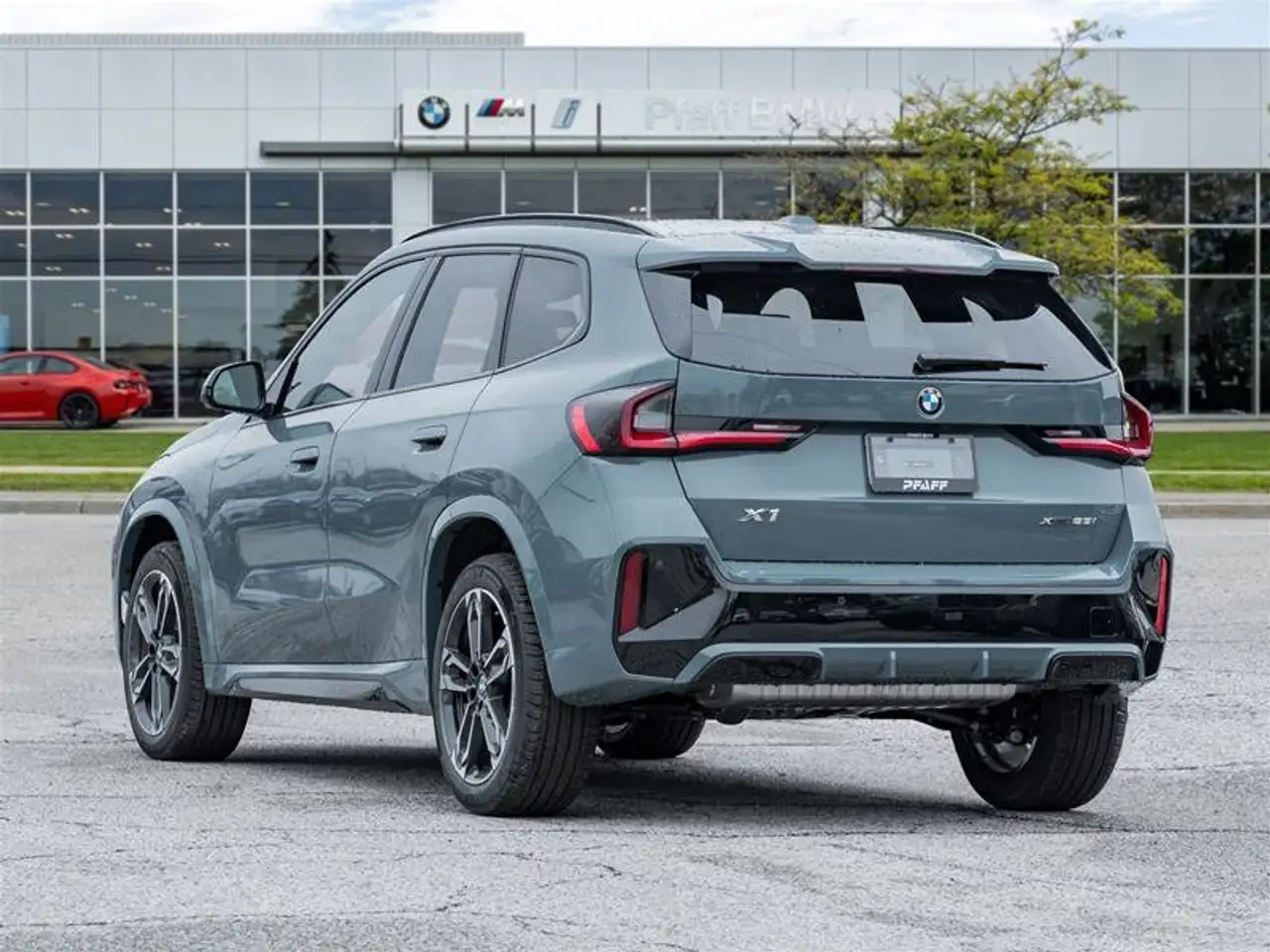 BMW X1 снимка BMW X1