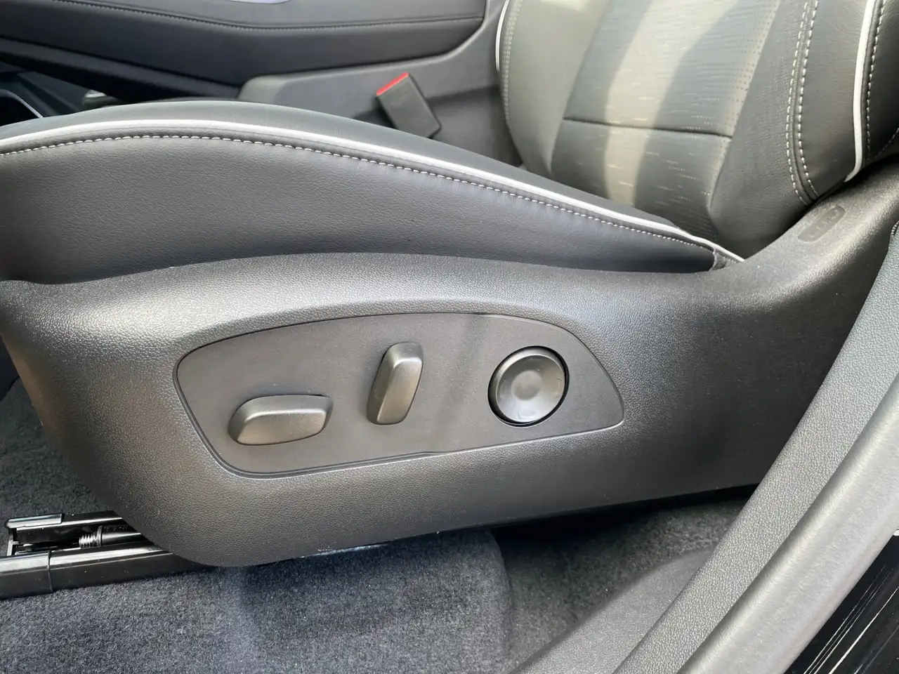 Buick Enclave photo Buick Enclave