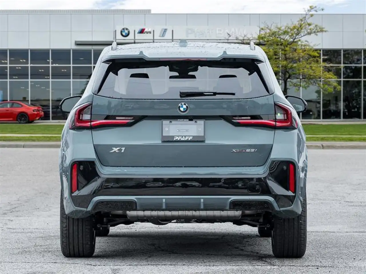 BMW X1 снимка BMW X1